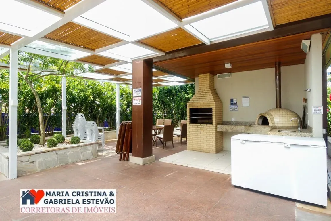 Glass-enclosed balcony in a 3-bedroom apartment, 84 m² — photo 22
