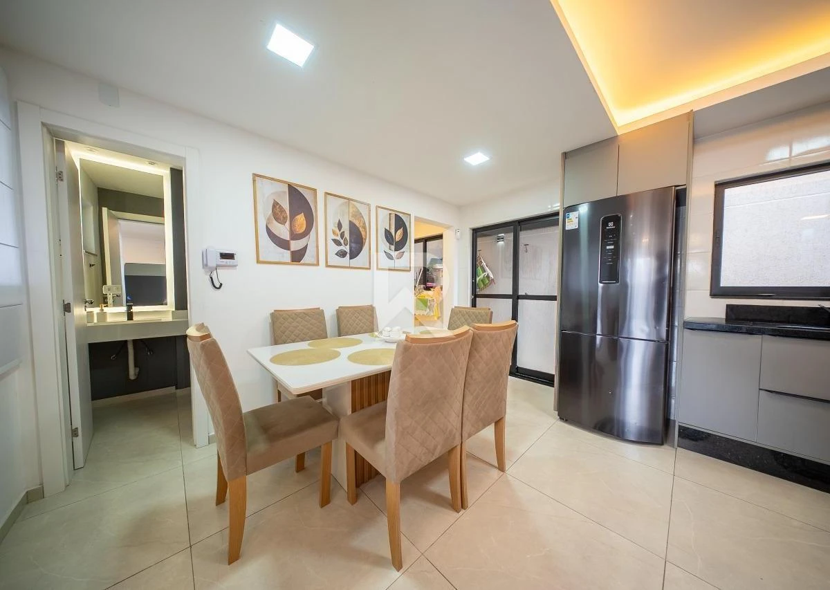 3-bedroom house with a grill on the balcony in Curitiba — photo 17