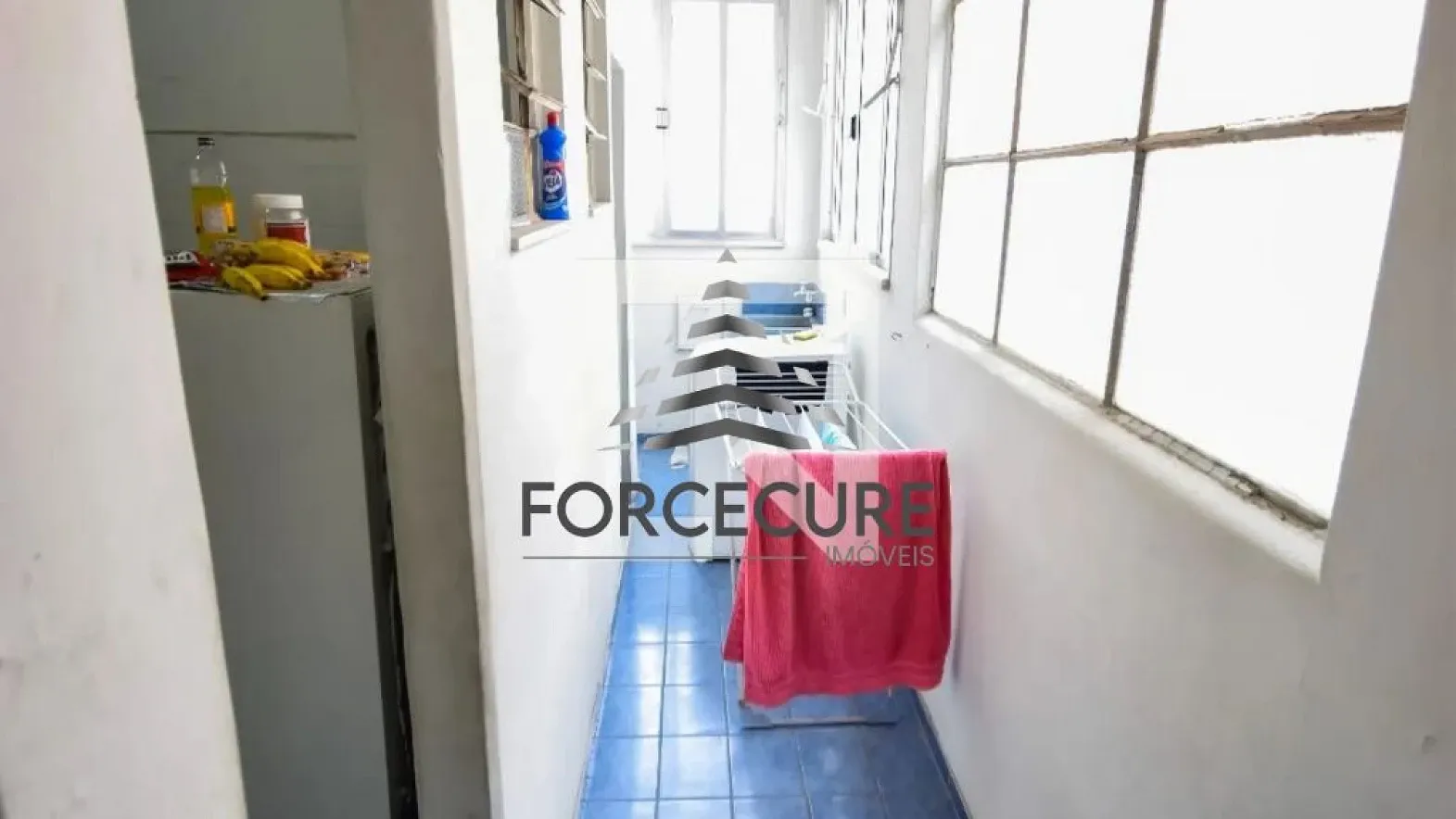 Apartamento mobiliado com 4 quartos e 2 banheiros — photo 27