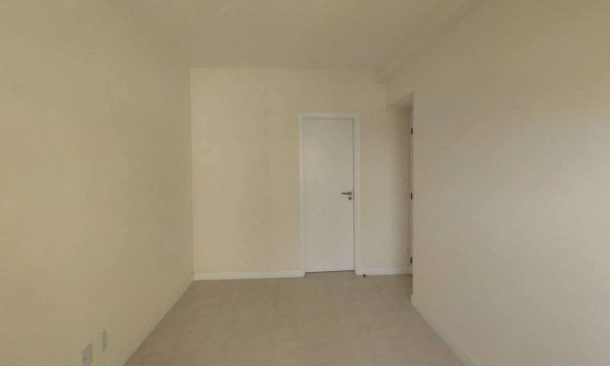 2-bedroom apartment with a mountain view — photo 22