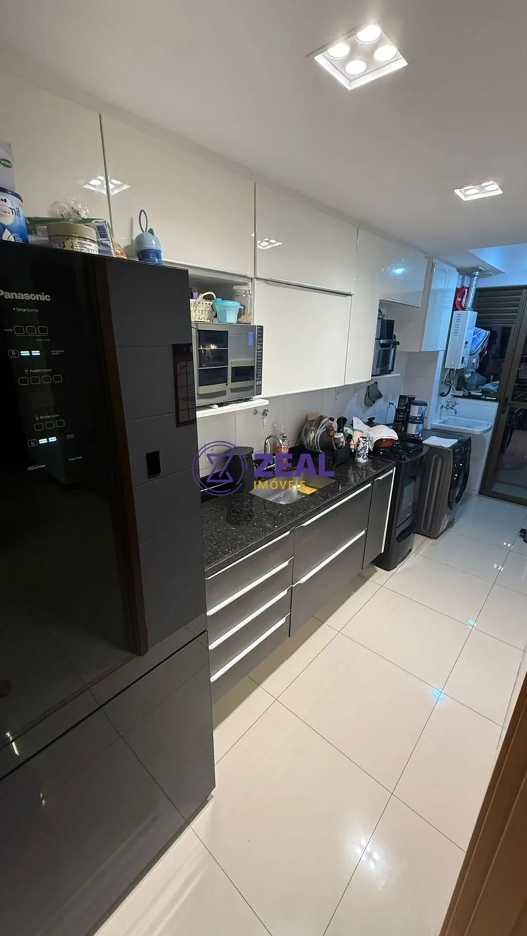 Furnished 82 m² apartment with 3 bedrooms and balcony — photo 2