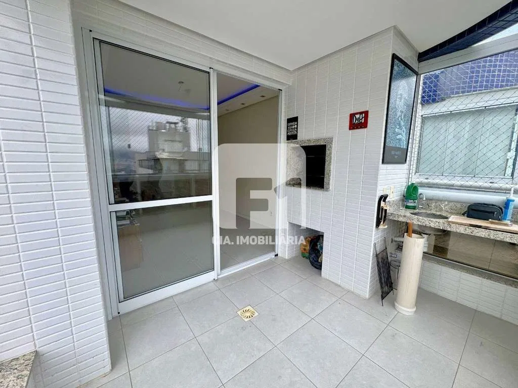 3-bedroom apartment with a separate kitchen