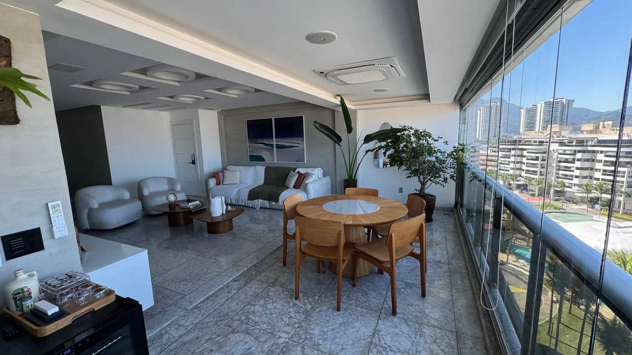 Furnished apartment with 4 bedrooms and 5 bathrooms — photo 5