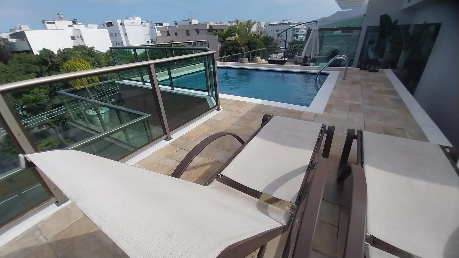 Unfurnished apartment with 4 bedrooms and 5 bathrooms — photo 6