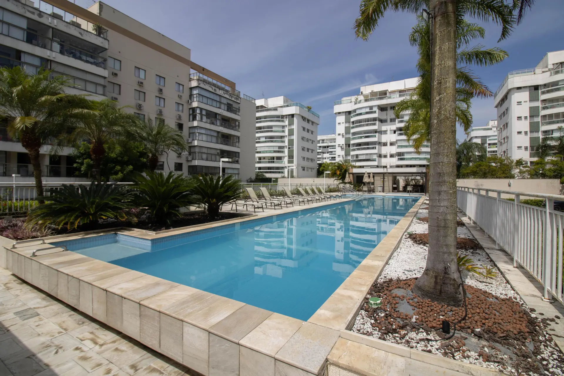 Apartamento mobiliado com 3 quartos e varanda e churrasqueira — photo 14