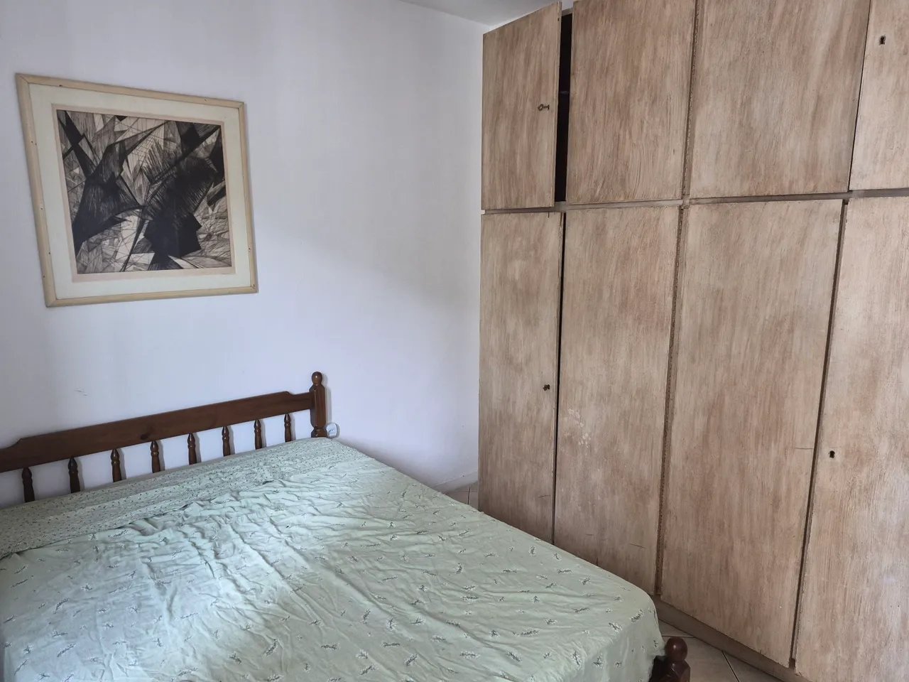 One-bedroom apartment in a building with a gym — photo 5