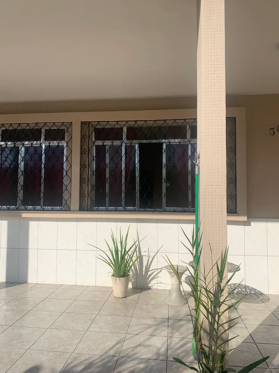 Casa sem mobília com 3 quartos e varanda — photo 3
