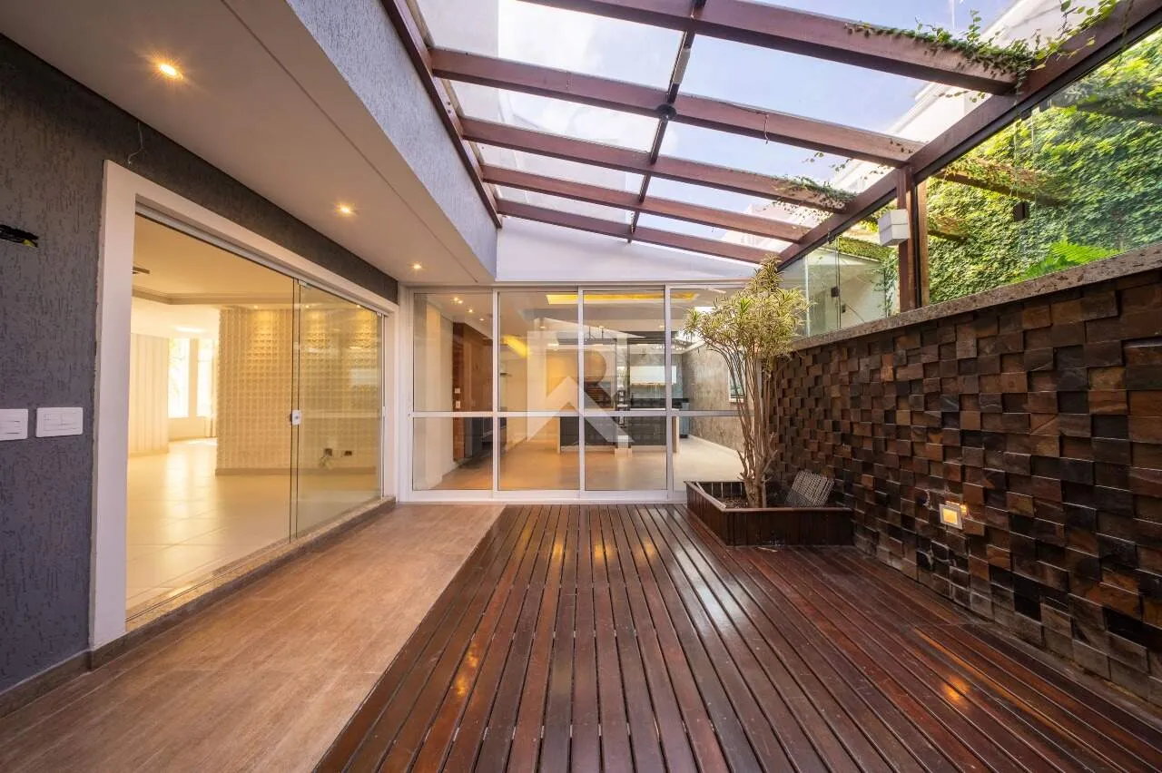 House with 4 bedrooms, private garden and 4 parking — photo 24