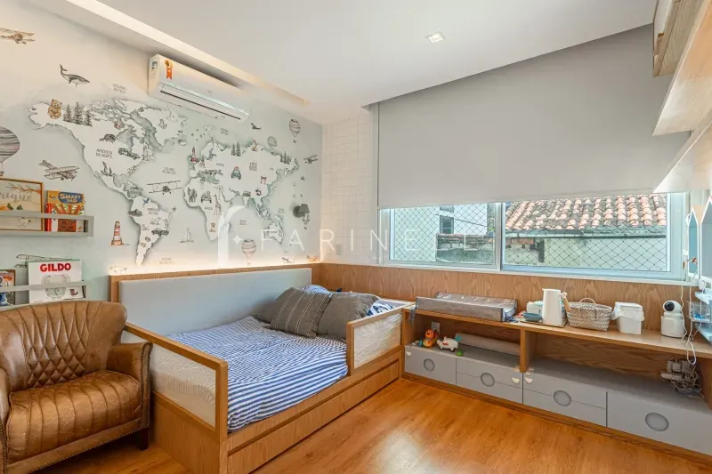 Furnished apartment with 4 bedrooms and 5 bathrooms — photo 12