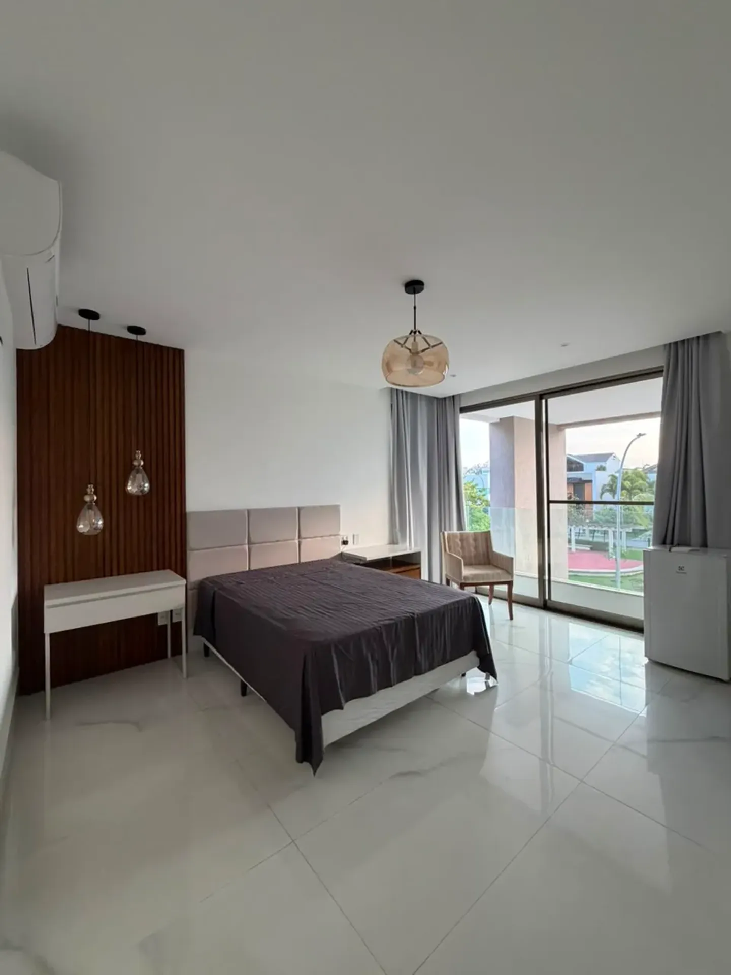 Furnished triplex home with 5 en-suite bedrooms and 600 m² — photo 4