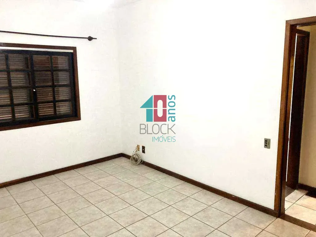 Casa de condomínio com 4 quartos e varanda com churrasqueira — photo 17