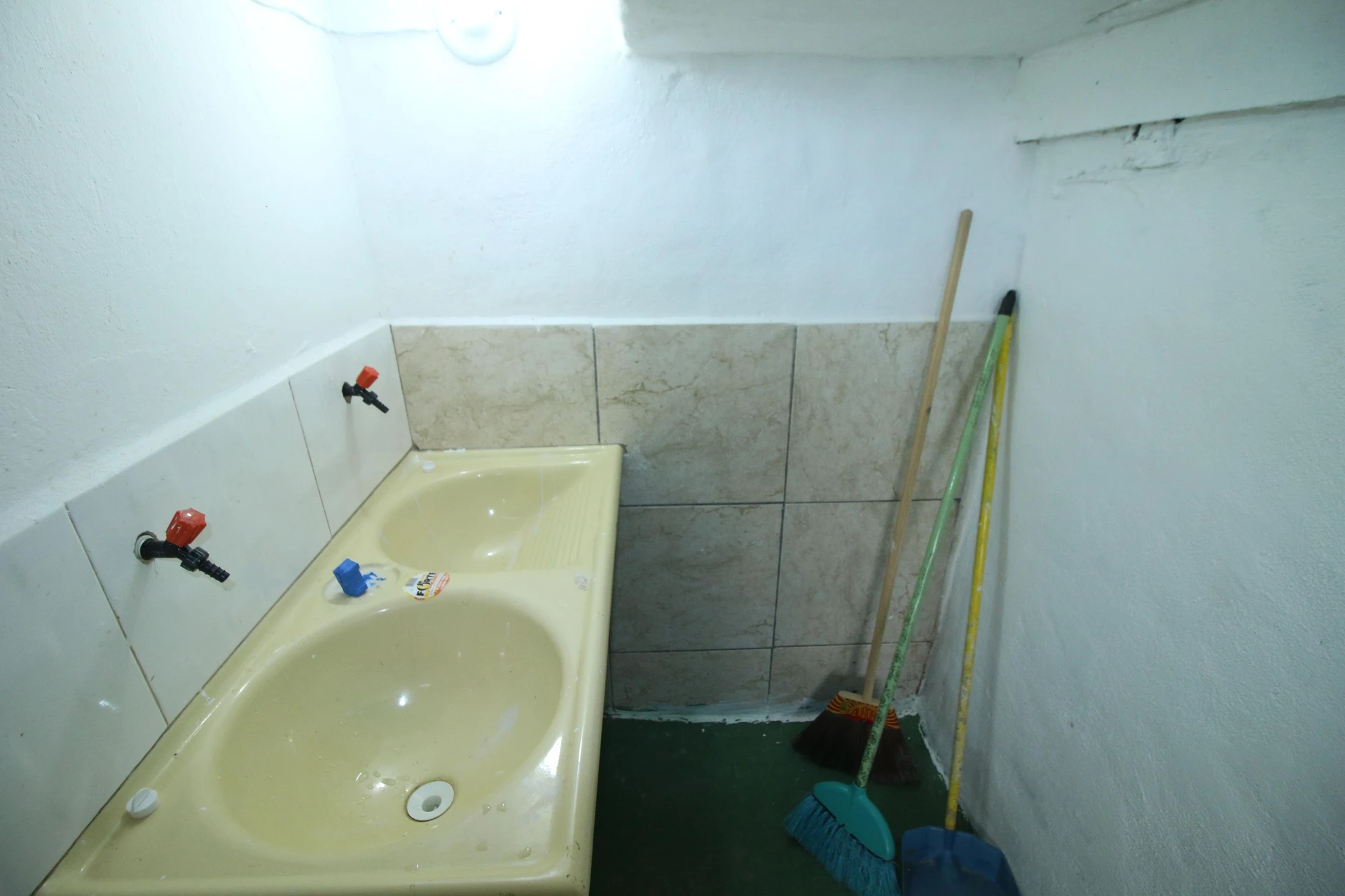 Rental house with 3 bedrooms, balcony and private yard — photo 36