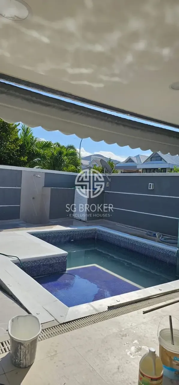 Casa com 5 quartos e 5 banheiros, 400 m² — photo 13