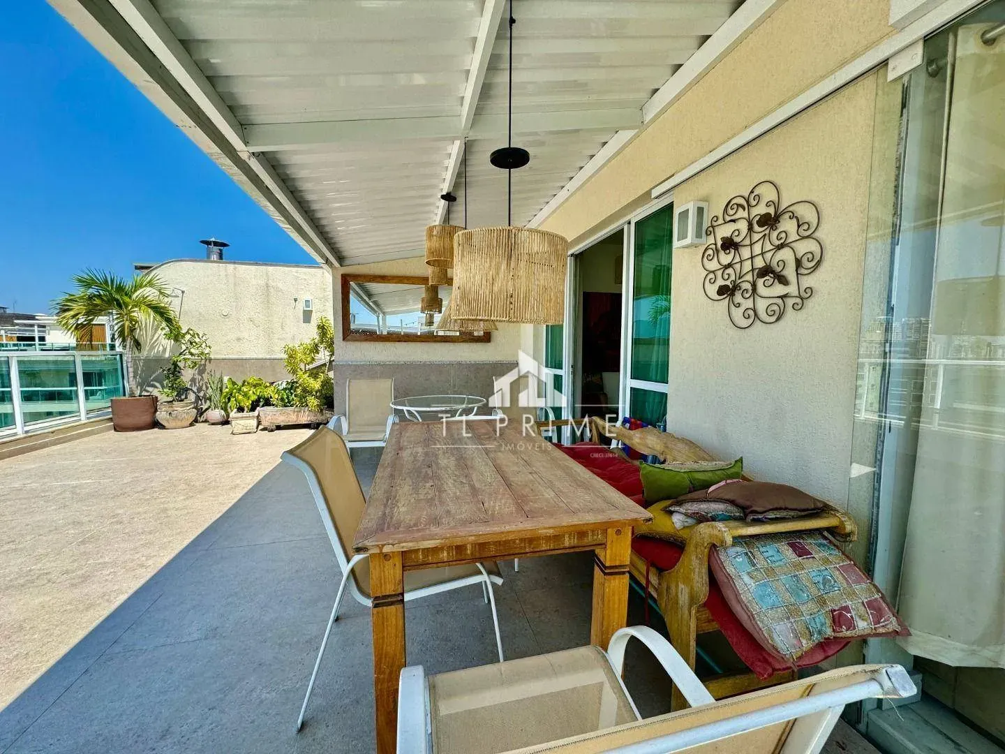 Furnished 4-bedroom penthouse with 205 m² — photo 53