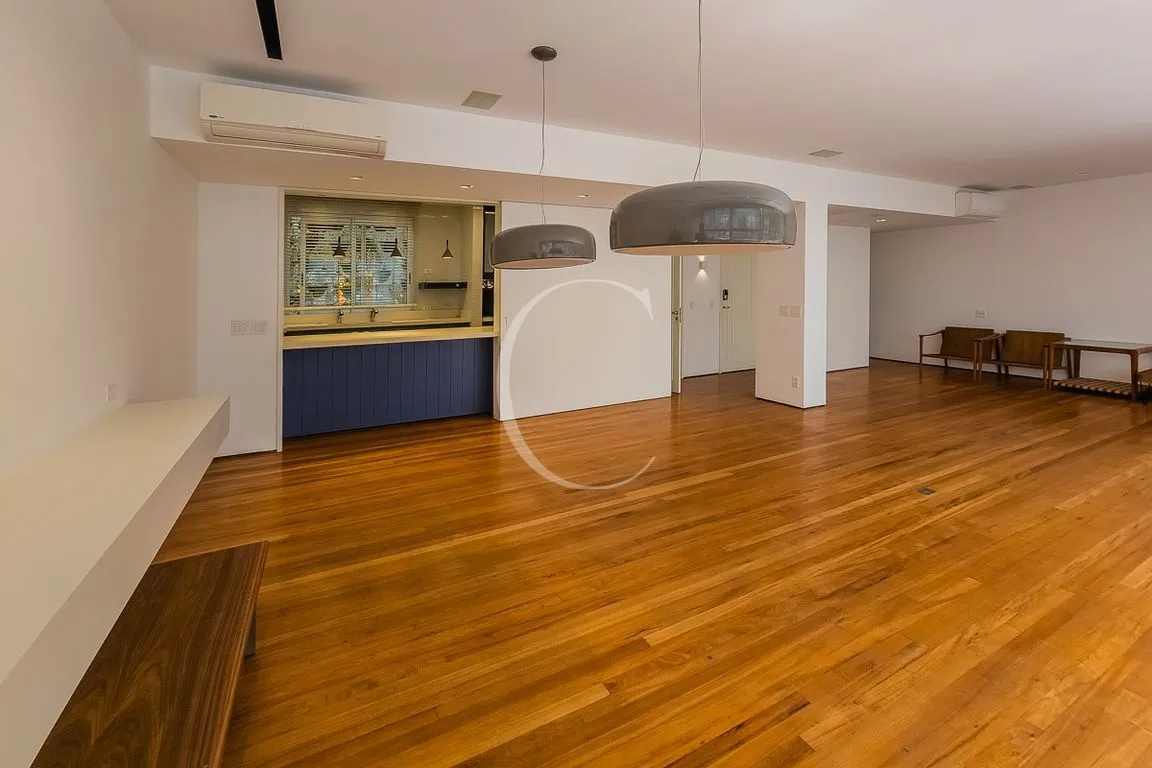 Мебльована квартира 239 м² з 3 спальнями та 2 паркомісцями — photo 7