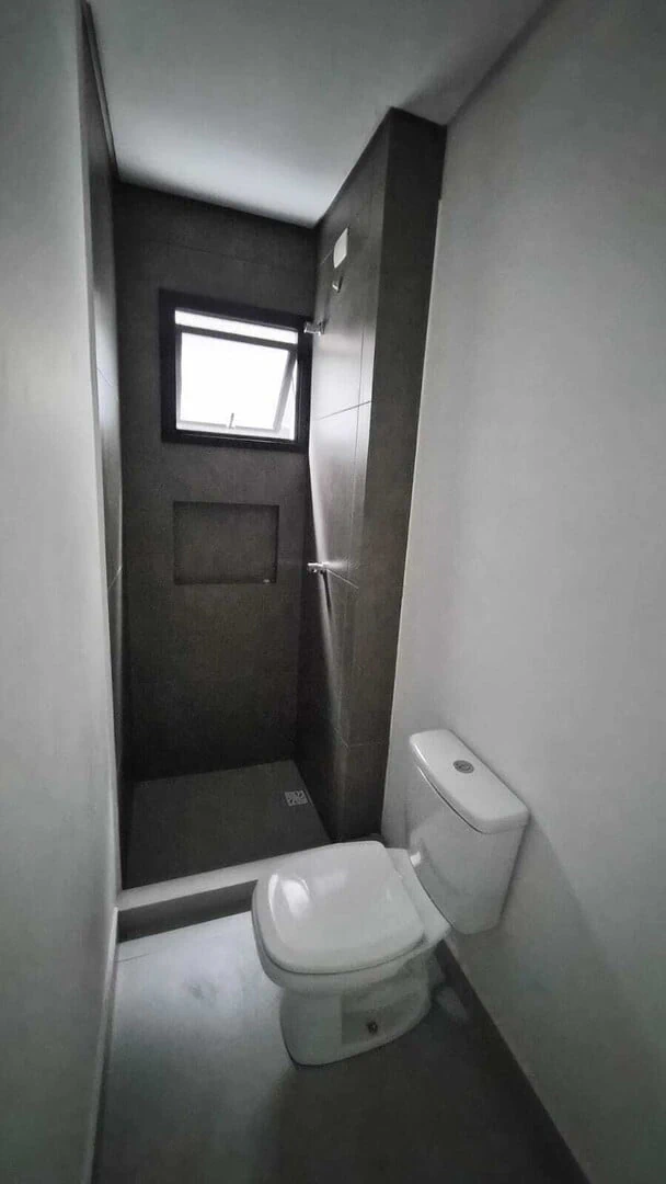 One-bedroom apartment in a building with a coworking space — photo 6