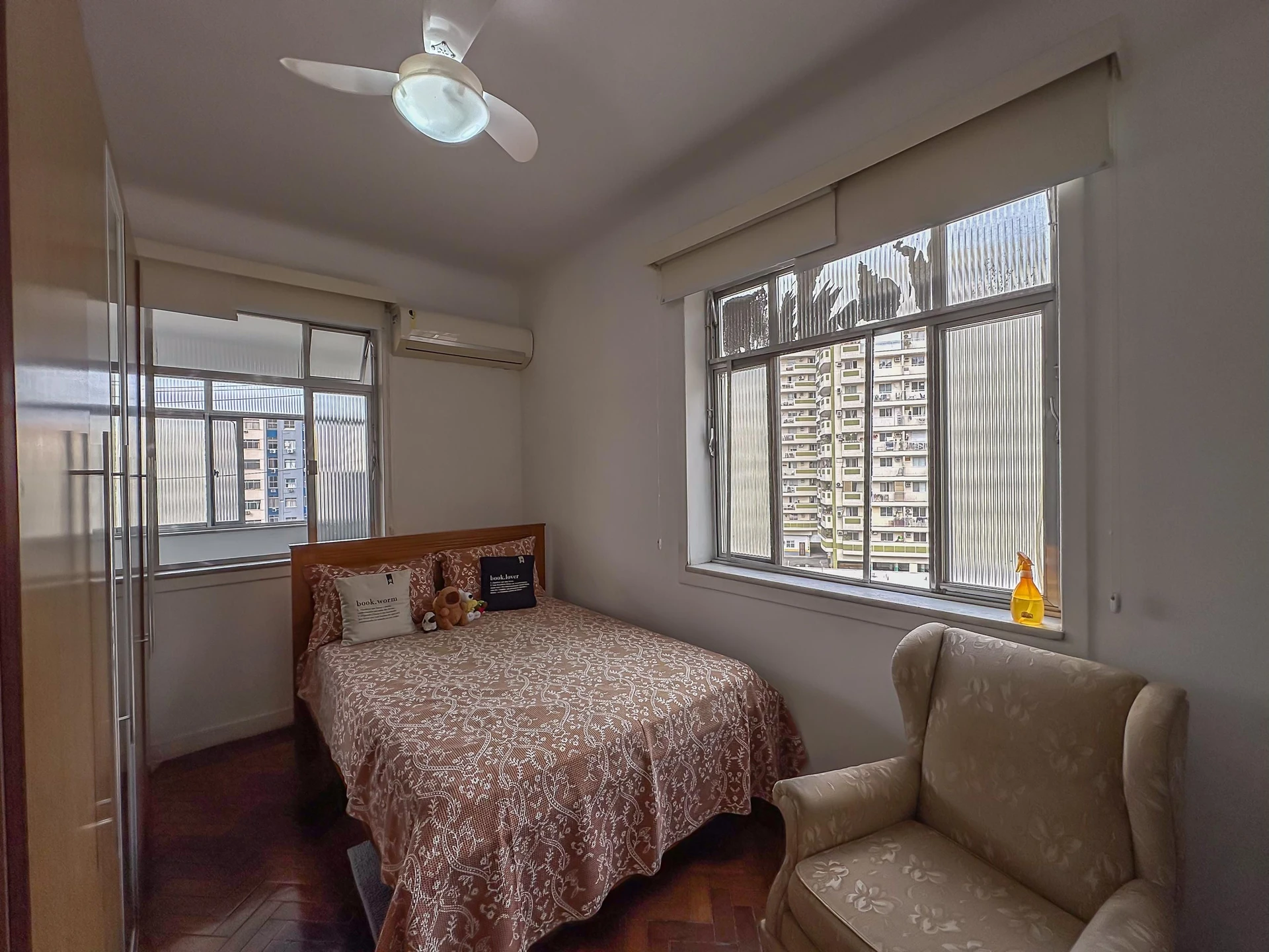 Furnished 2-bedroom apartment with a balcony — photo 3