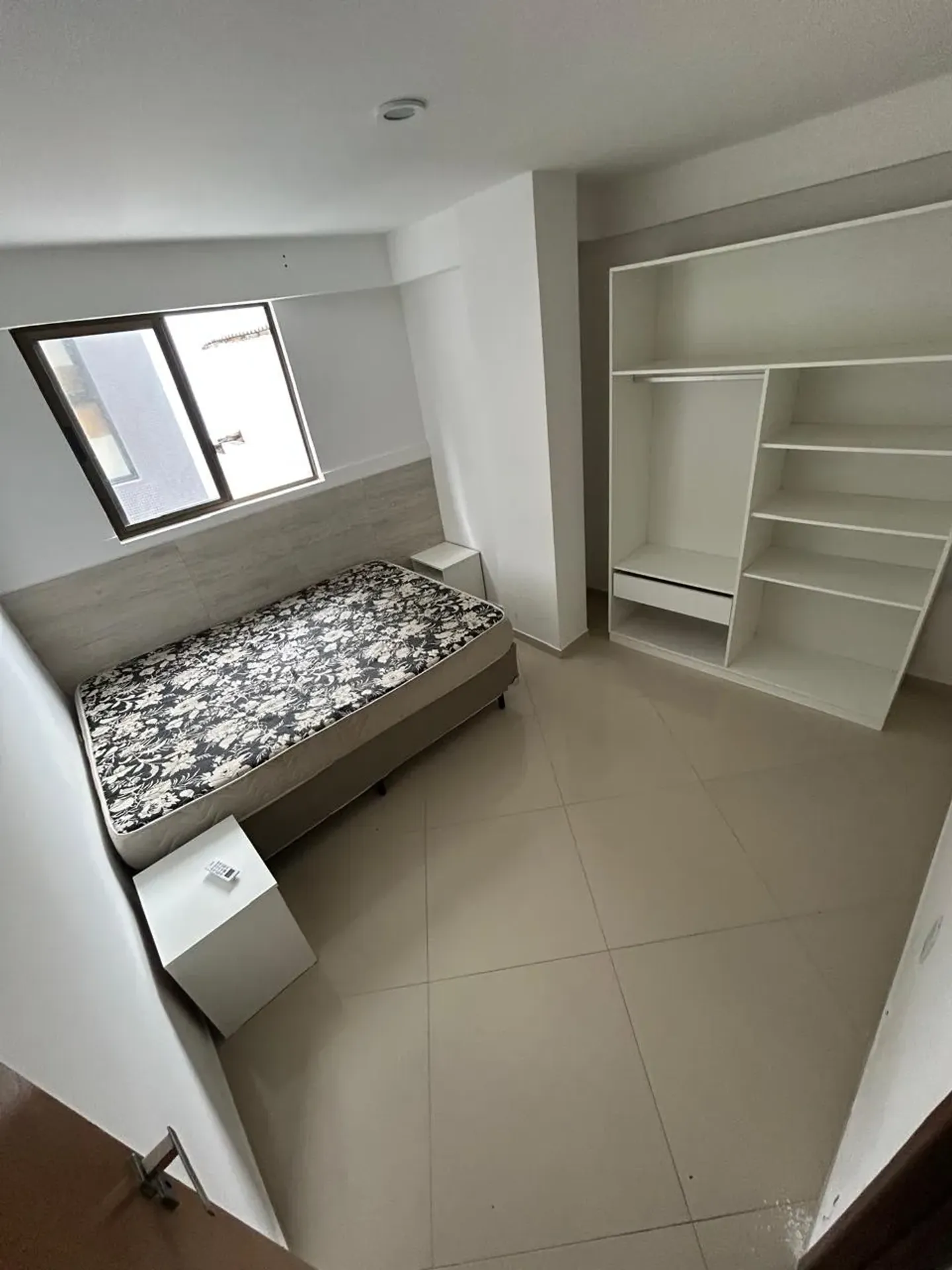 1-bedroom apartment, well kept, no parking — photo 2