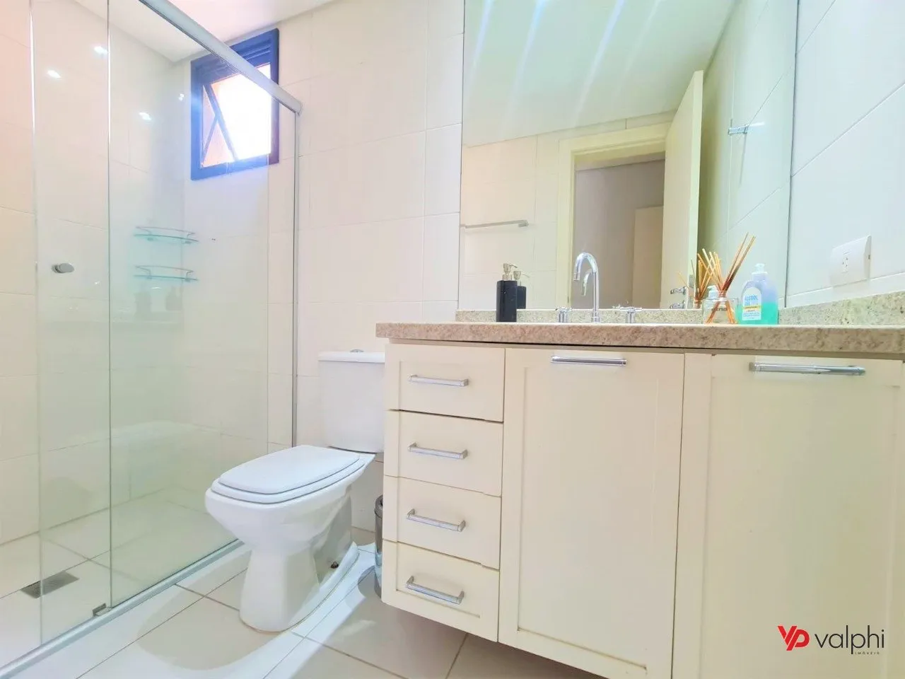 Apartamento de 3 dormitorios con jardín privado — photo 16