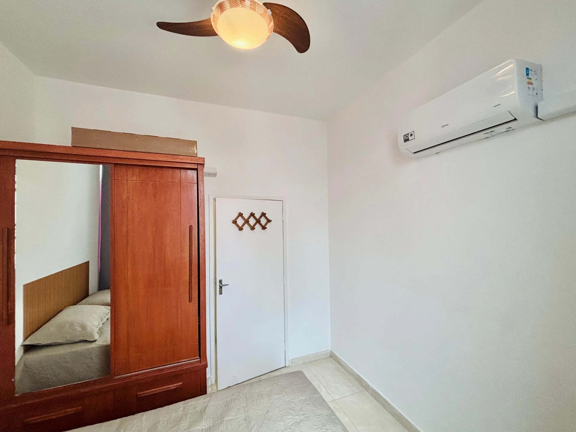 Furnished apartment, 48 m², with a washing machine — photo 8