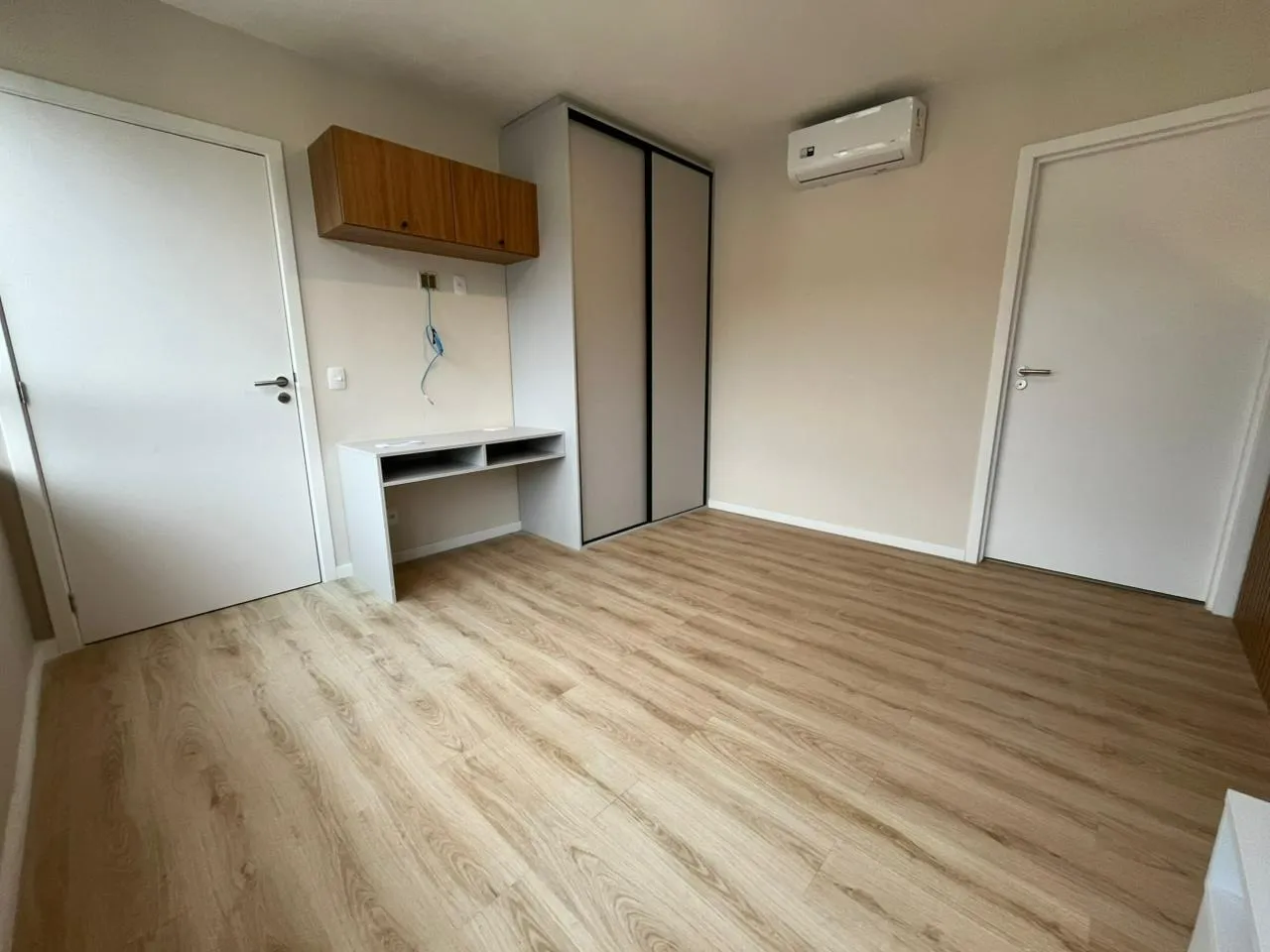 1-bedroom apartment with open-plan kitchen and 70 m² — photo 15