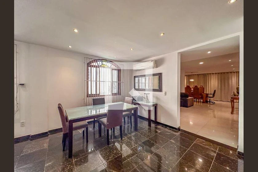 Мебльований будинок з 3 спальнями та 810 м² — photo 10