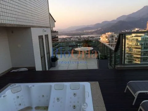 Furnished apartment with 4 bedrooms and enclosed balcony — photo 14