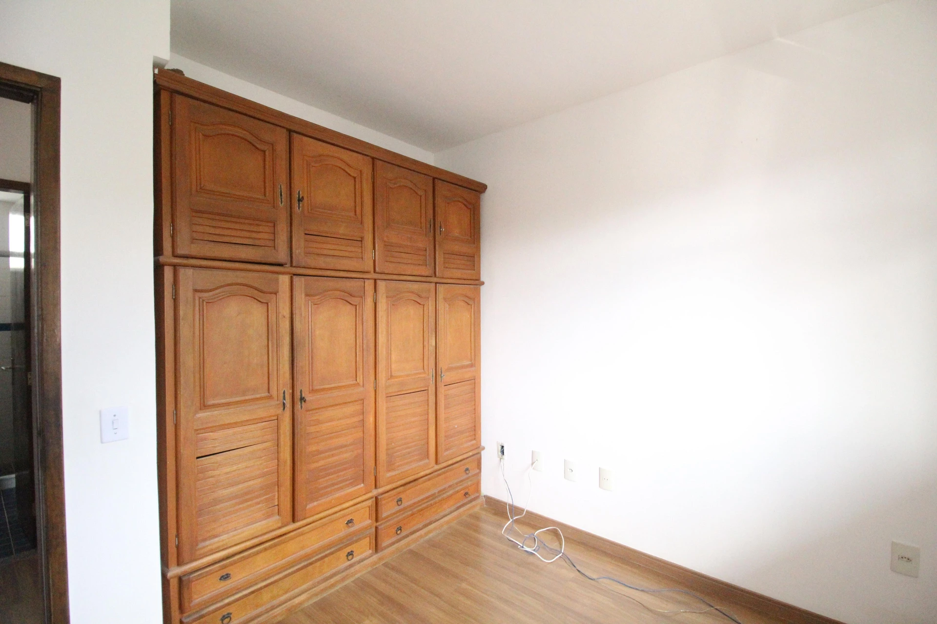 Apartamento sin muebles con 3 dormitorios y jardín privado — photo 9