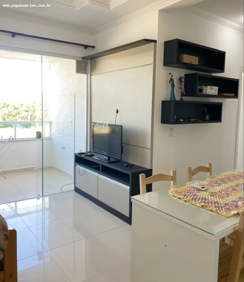 Furnished 2-bedroom apartment with 1 en-suite and 2 baths