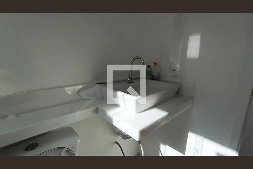 Casa com 3 quartos e 1230 m², pisos em cerâmica — photo 15