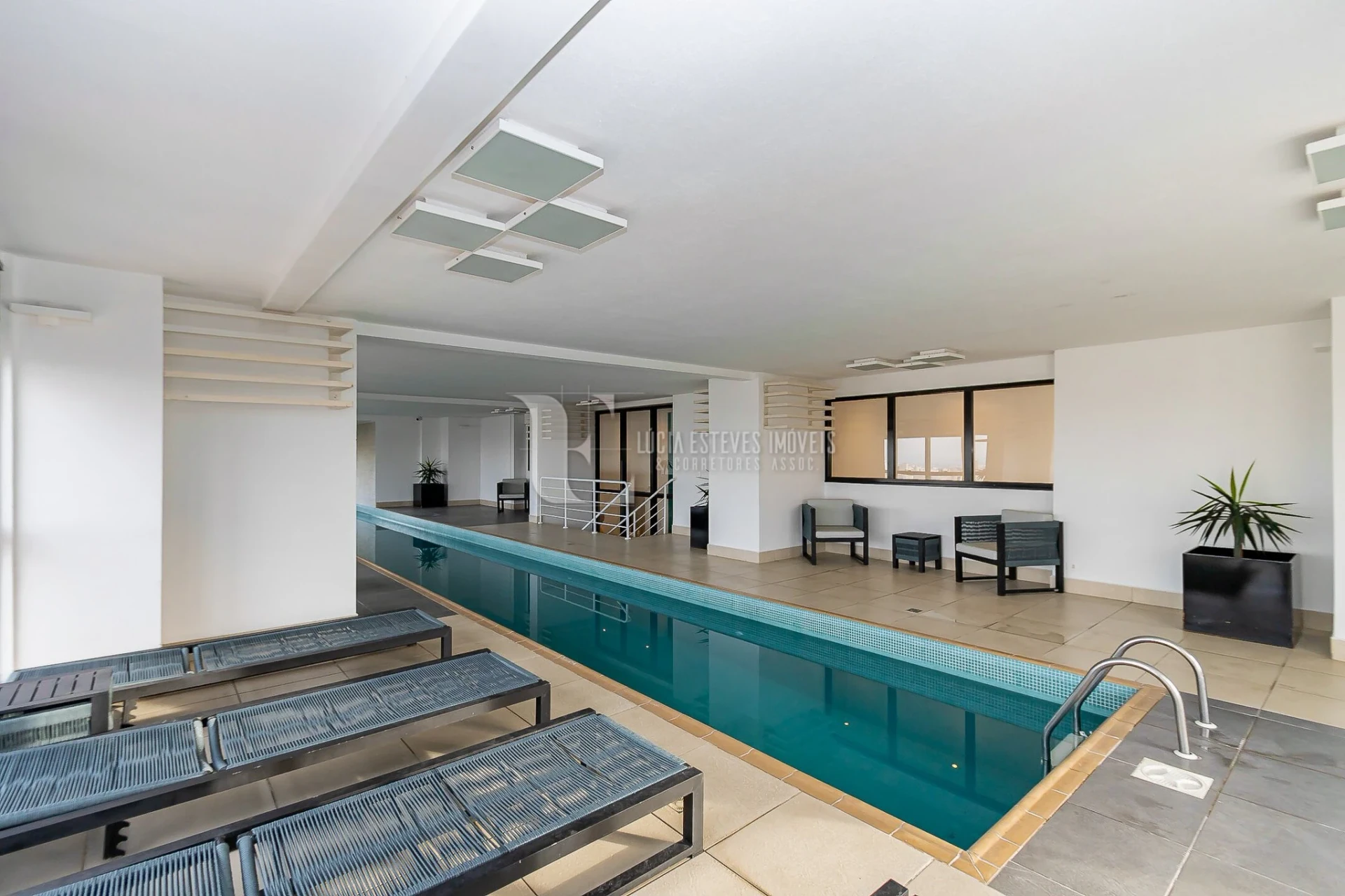 1-bedroom apartment with a private BBQ area — photo 9