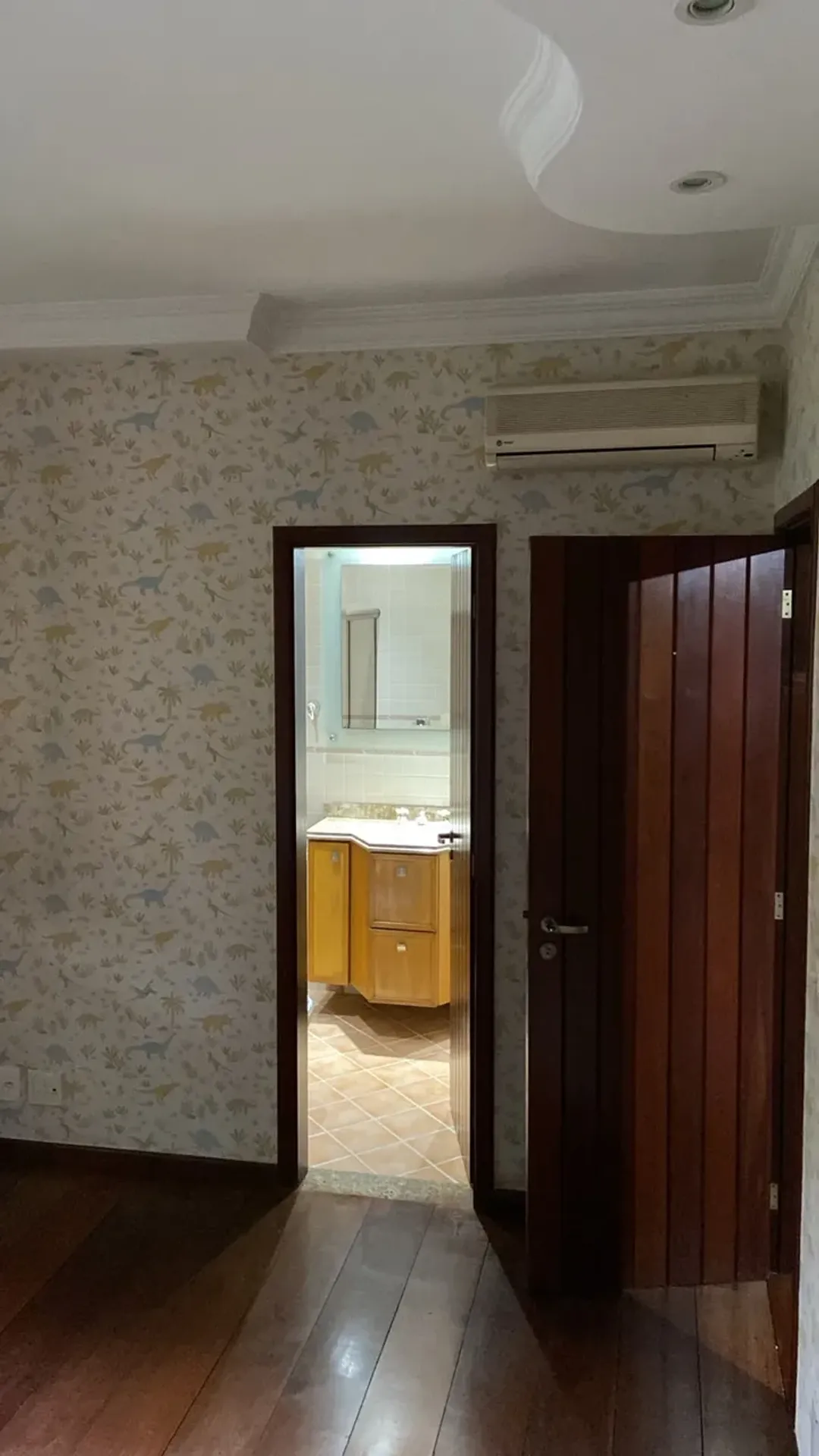 317 m² house with 3 suites, balcony grill and 3 parking — photo 62