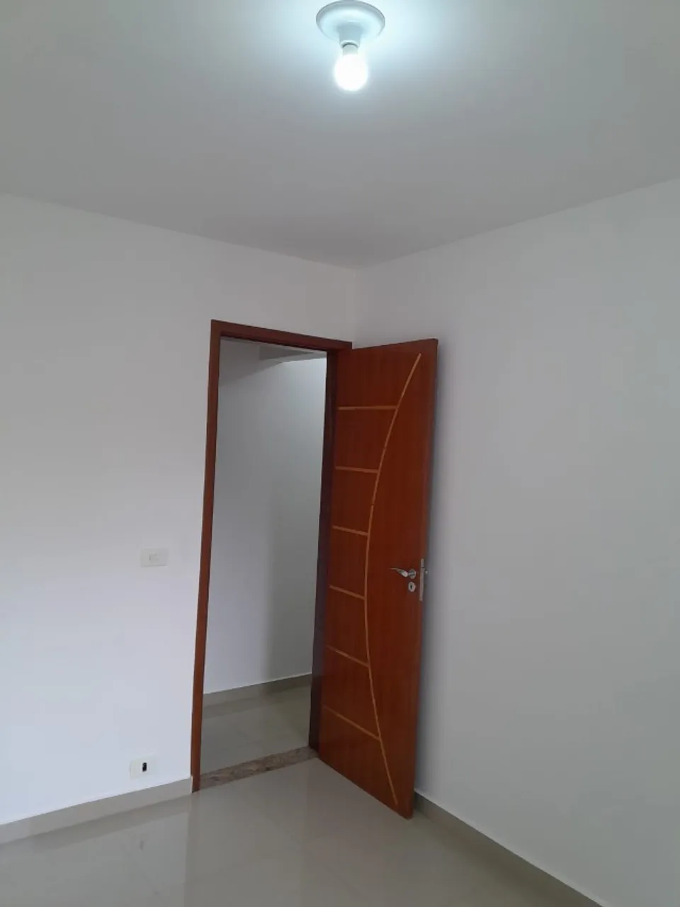 Квартира на першому поверсі з 2 спальнями і паркомісцем — photo 3