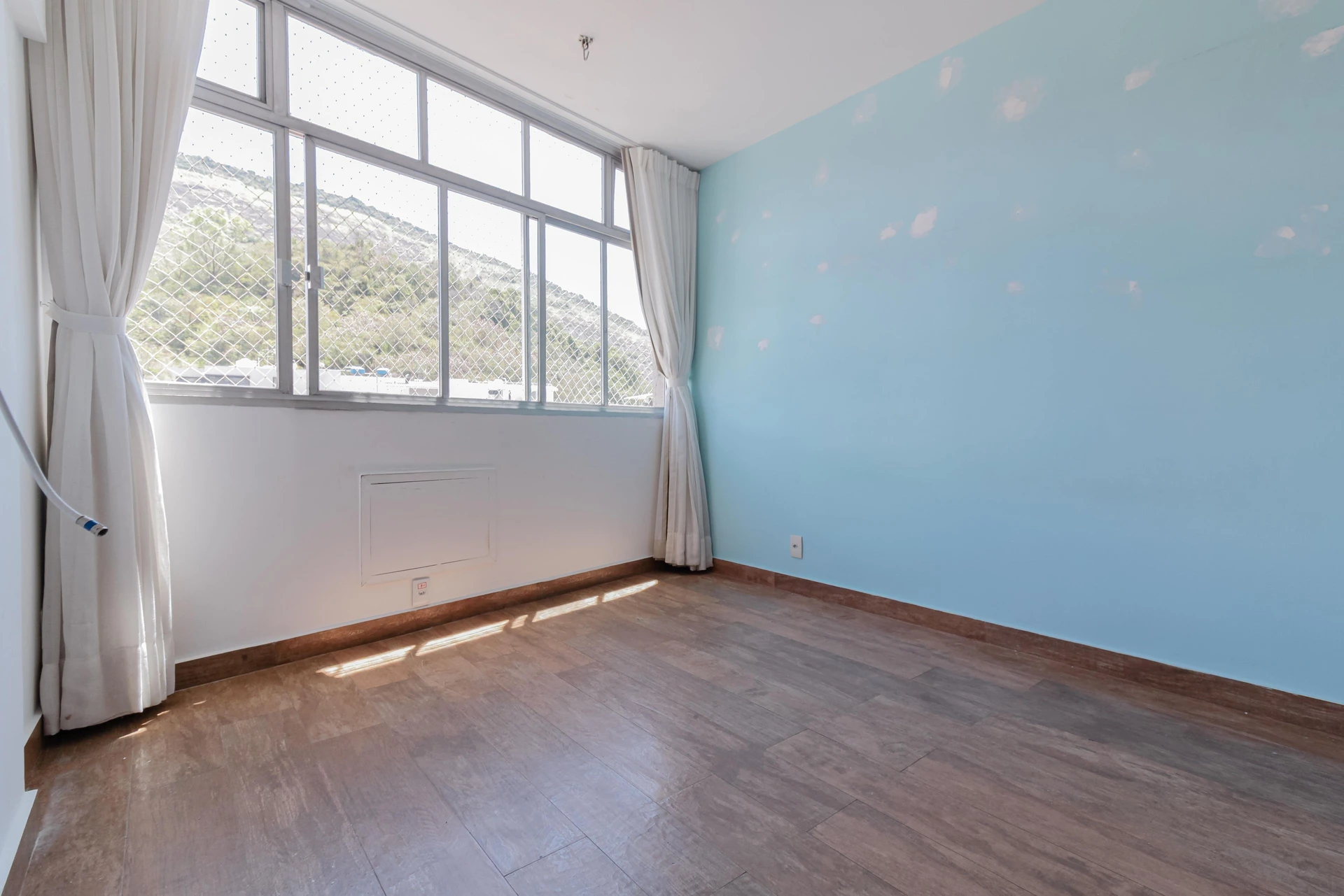 Unfurnished apartment with 3 bedrooms, 3 baths and parking — photo 4