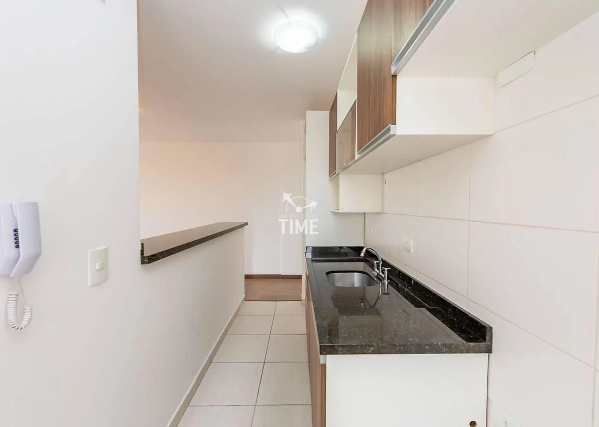 Wood or laminate floors in a 3-bedroom apartment, 69 m² — photo 21