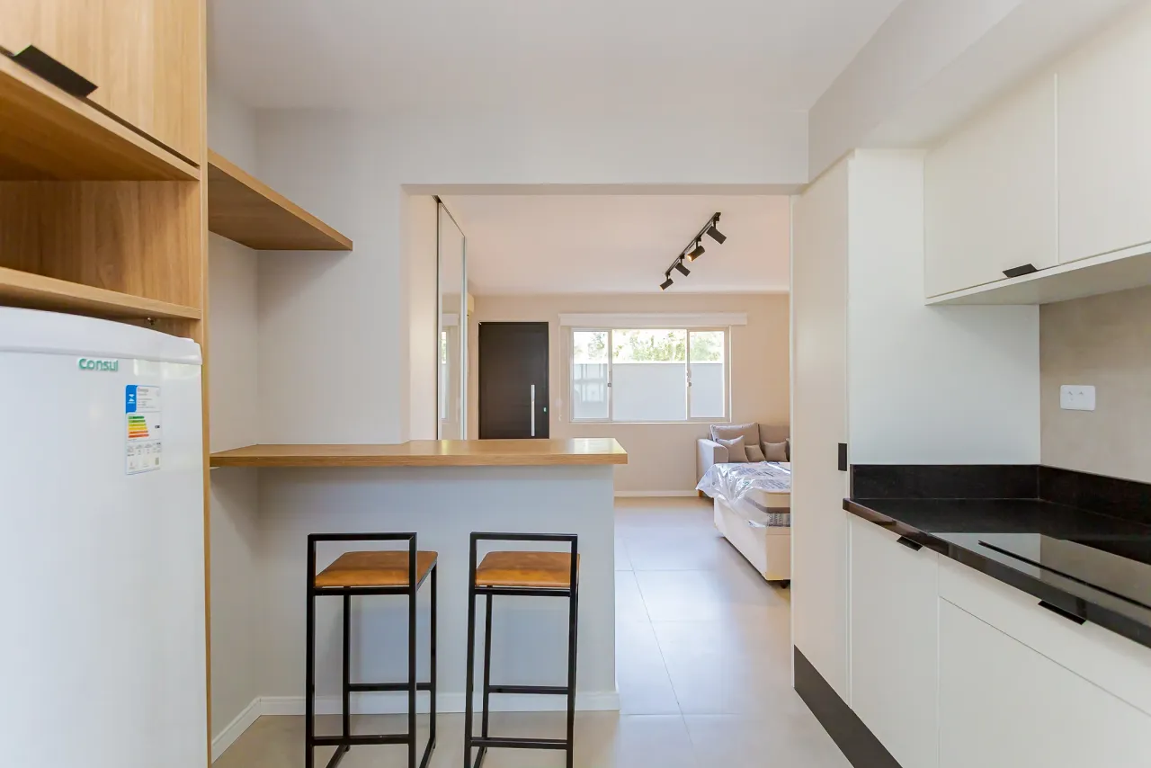 Furnished studio with glass shower and 1 parking spot — photo 10