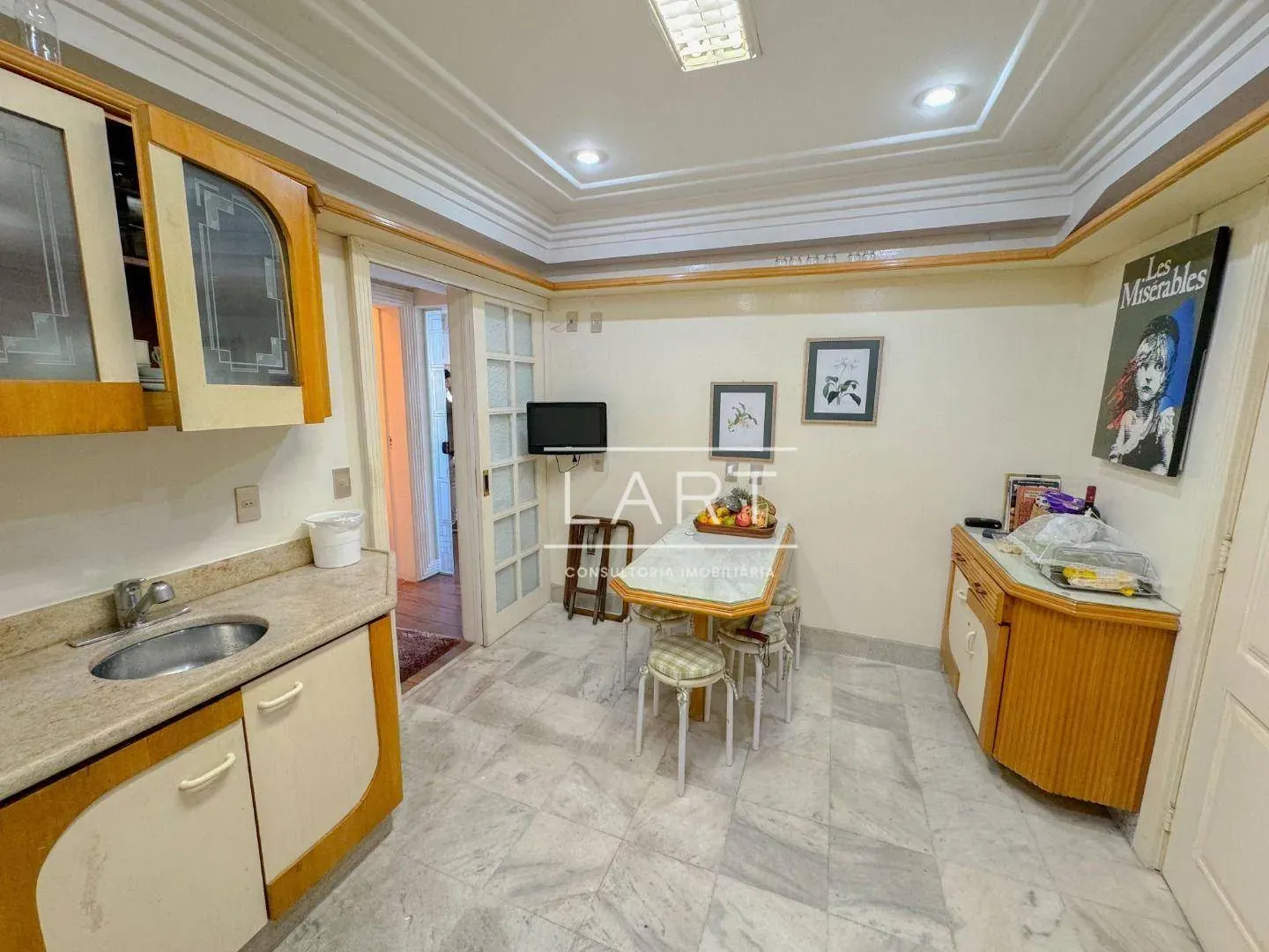 Apartamento de 210 m² com 4 dormitórios e varanda — photo 29