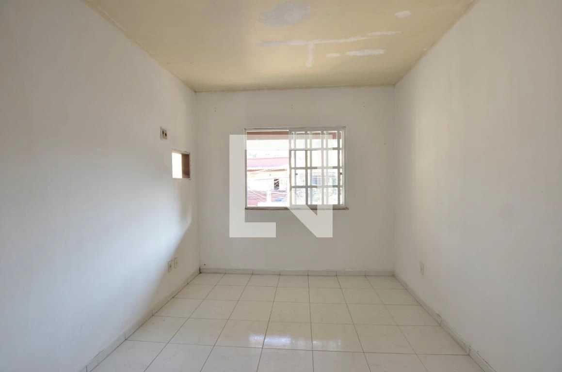 Rental apartment with 2 bedrooms and a balcony — photo 11
