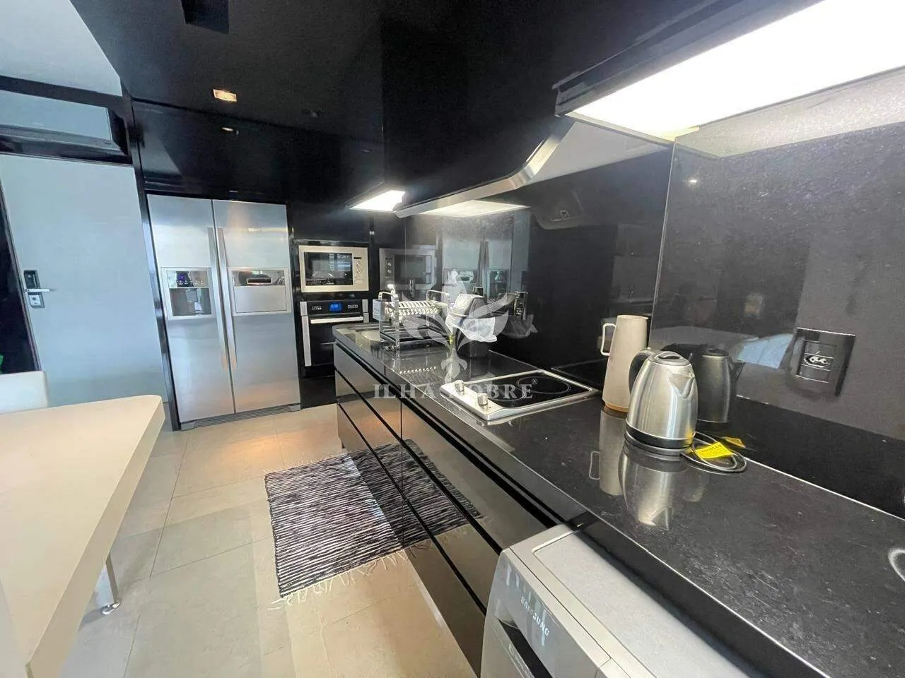 Furnished 70 m² studio with private barbecue — photo 15