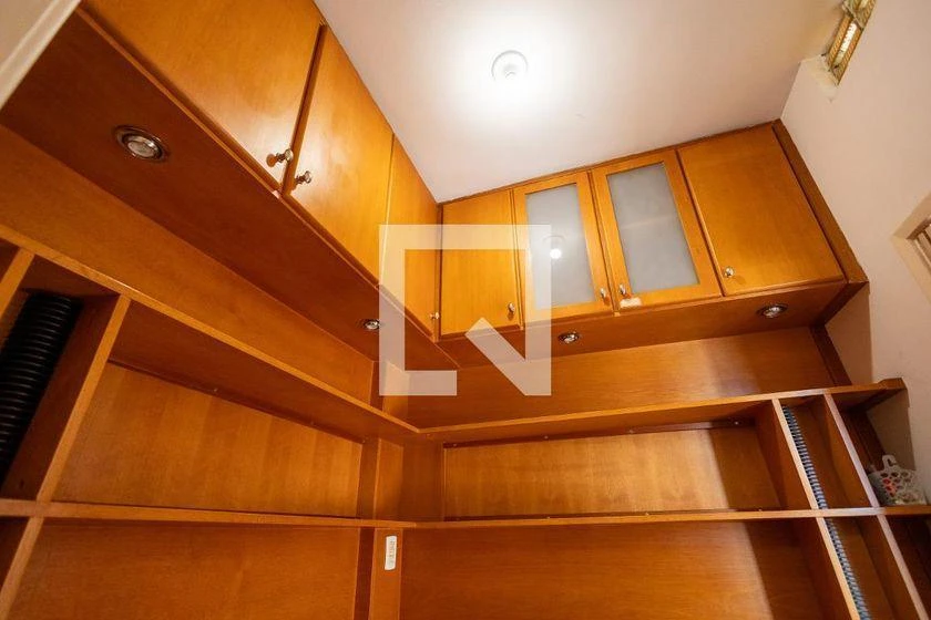 Apartment, 77 m², with wood or laminate floors — photo 41