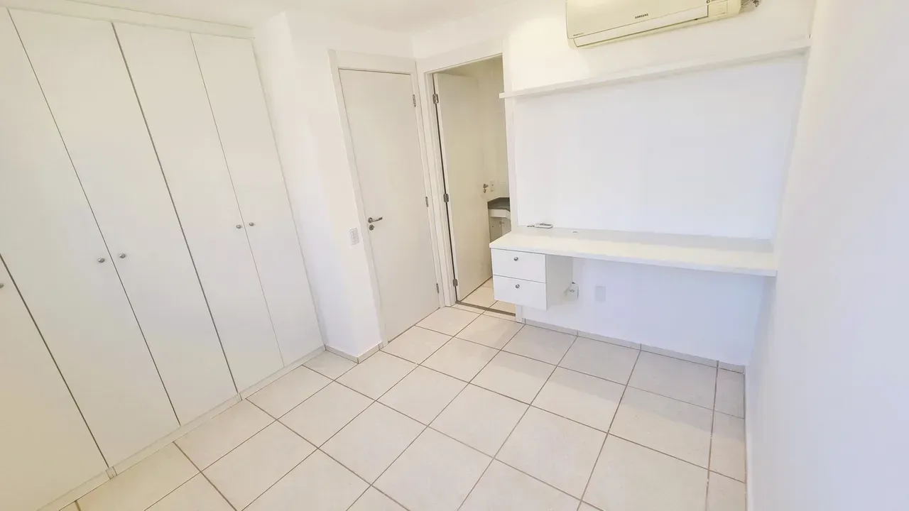 80 m² apartment with 3 bedrooms and an open-air pool — photo 10