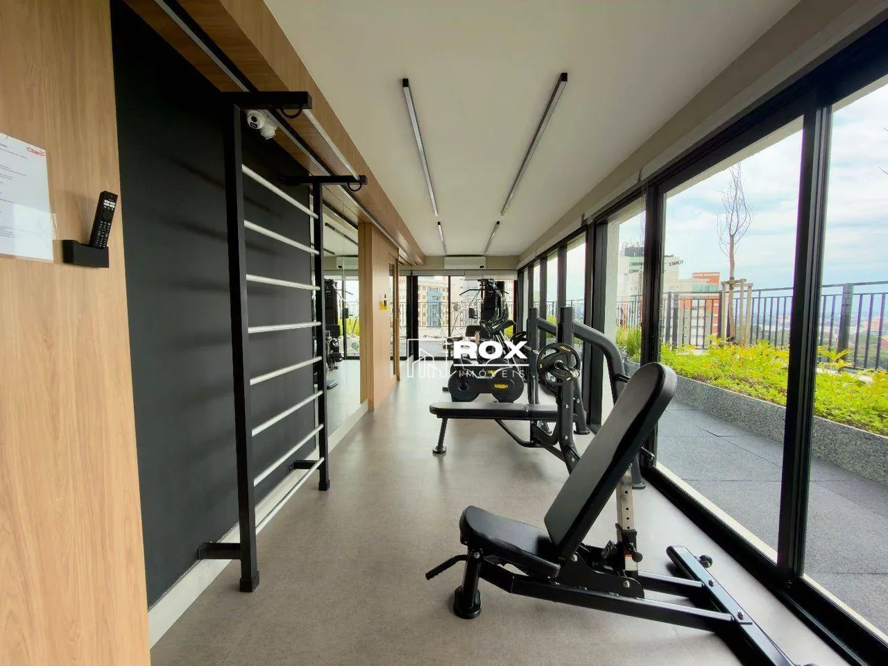 36 m² furnished studio with an open-plan kitchen — photo 18