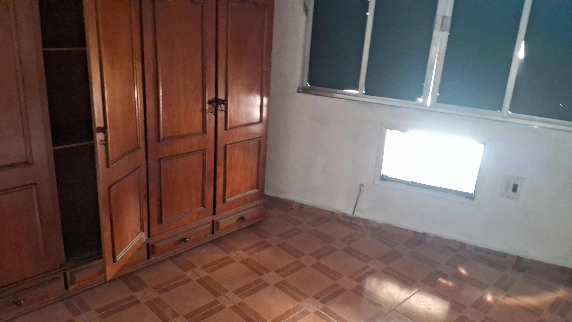 Квартира в оренду з 2 спальнями та 1 ванною — photo 4
