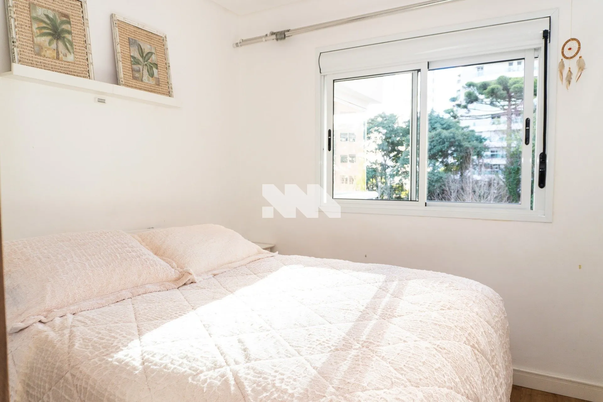 Semi-furnished apartment with 3 bedrooms and balcony grill — photo 43