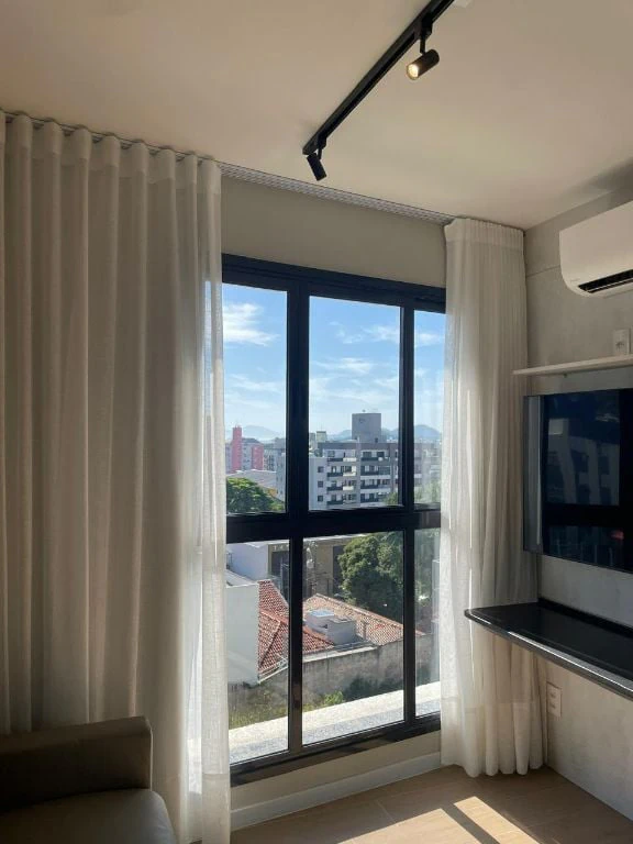 Furnished studio of 38 m² with 1 bedroom and 1 parking space — photo 17