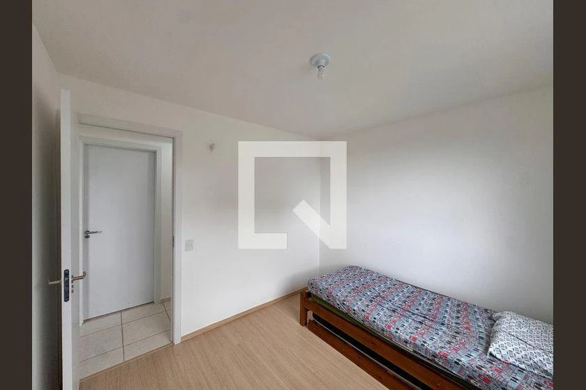 2-bedroom apartment in a building with a gym — photo 14