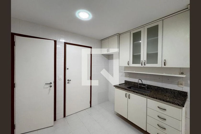 Apartamento de 3 quartos com armários planejados e varanda — photo 30