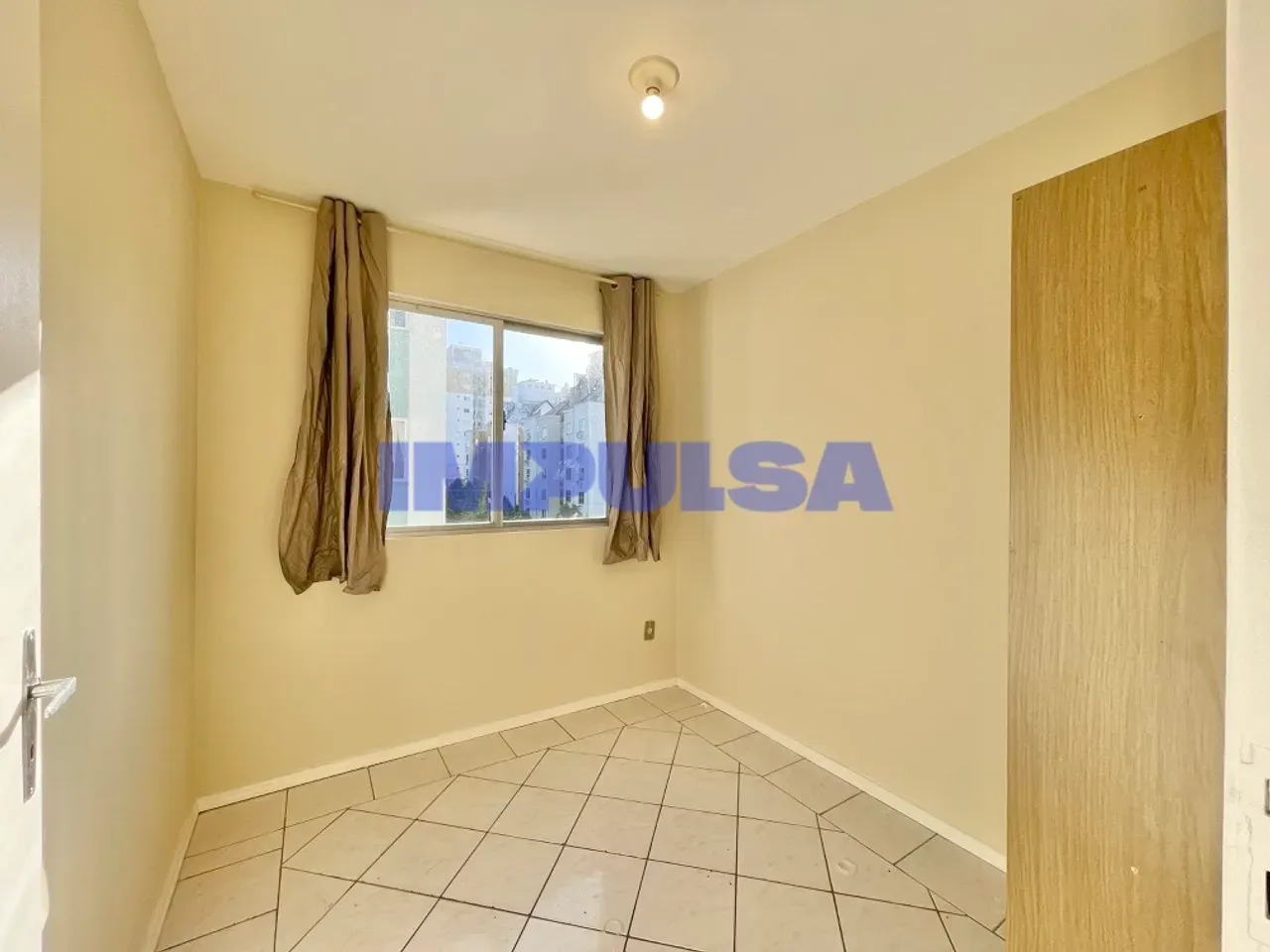 2-bedroom apartment with a separate kitchen — photo 3