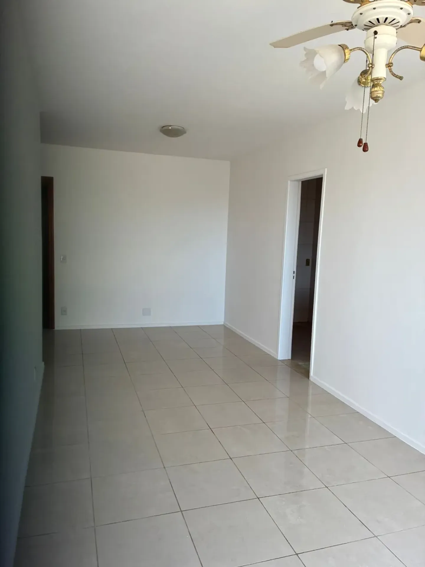 2-bedroom apartment with a water view — photo 3