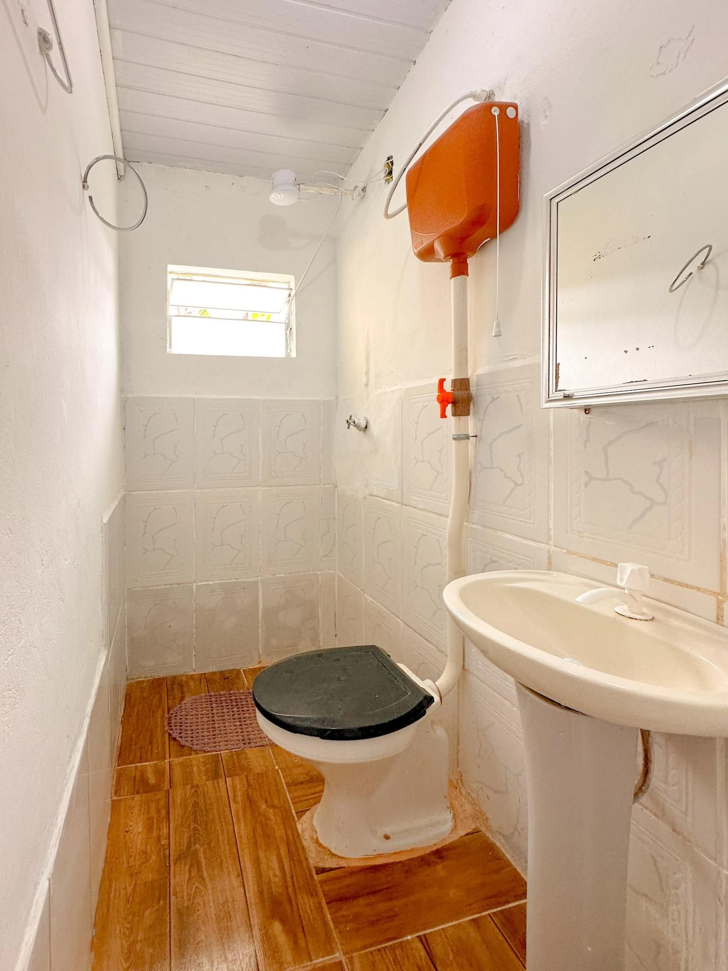 Furnished studio with 1 bedroom and private garden